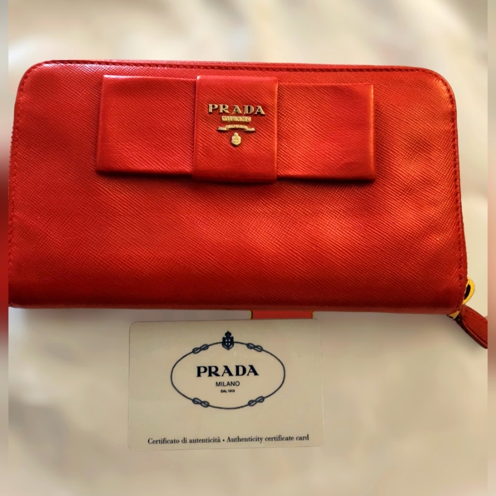 Prada Saffiano Fiocco